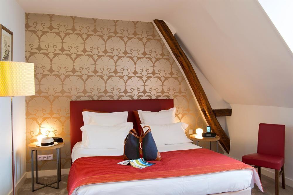 Hotel Country Club Yvré-lʼÉvêque Esterno foto
